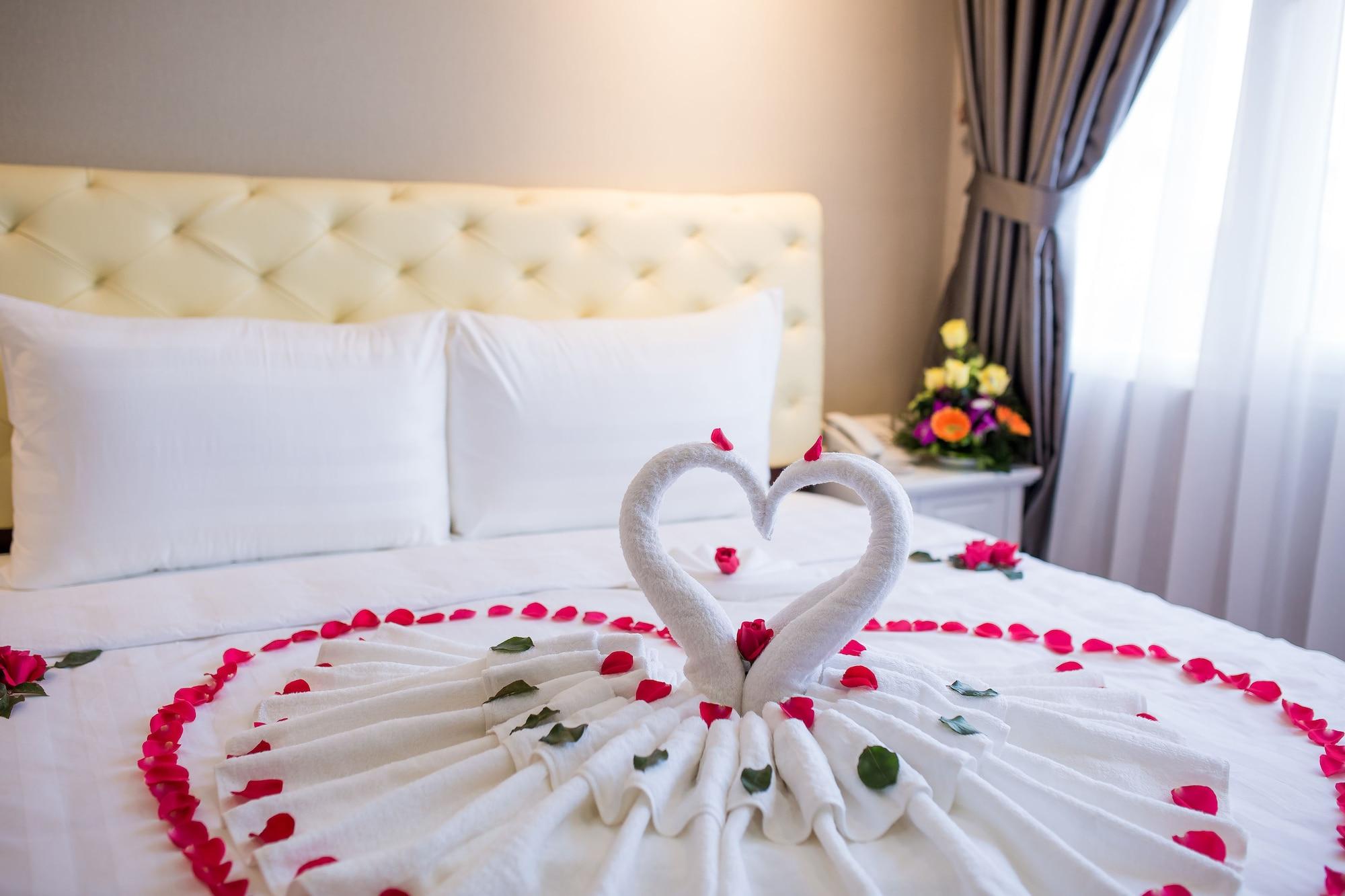 Little Hanoi Deluxe Hotel Экстерьер фото
